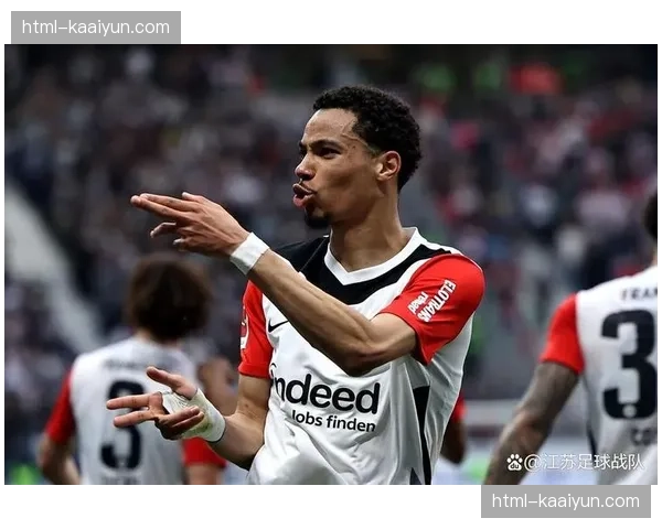 利物浦埃基蒂克10球领跑队内射手,锋线终结效率仍需提升 利物浦埃基蒂克10球领跑队内射手,锋线终结效率仍需提升